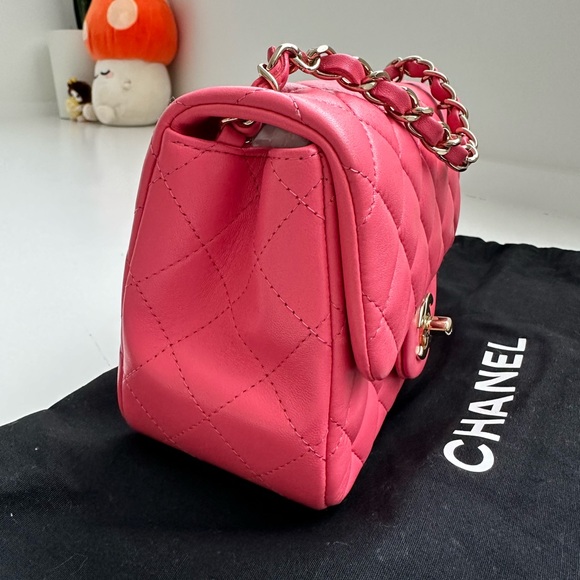 Chanel Mini Square Light Gold Hardware - Picture 4 of 10